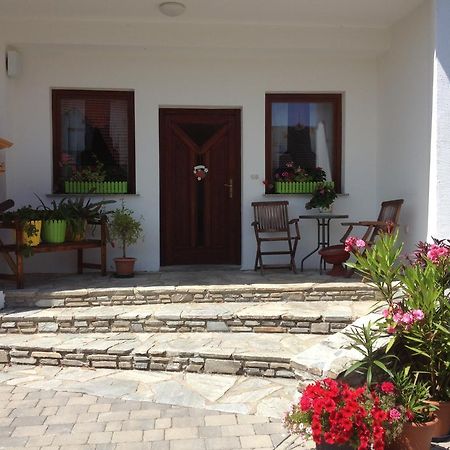 Hotel Pension Anna Rust Exterior foto